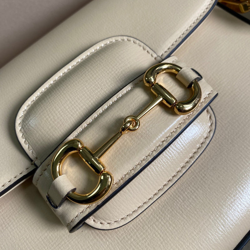 Gucci   Luxury Bags  1081