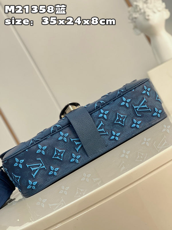 Alice Bags- Louis Vuittons  - 15939