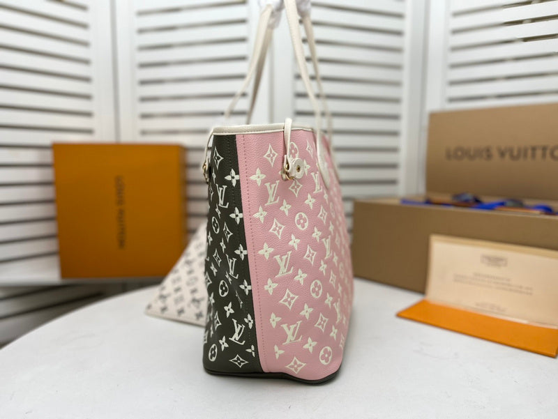 Alice Bags- Louis Vuittons  - 16574