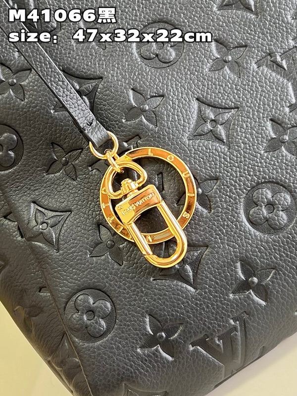 Alice Bags- Louis Vuittons  - 16032
