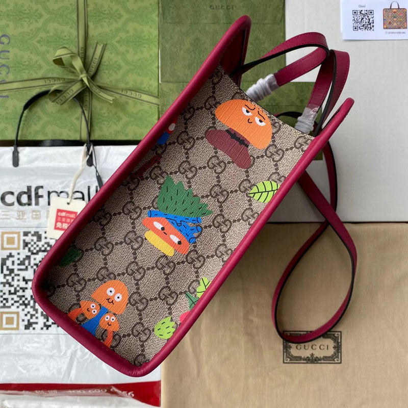 Gucci   Luxury Bags  1056