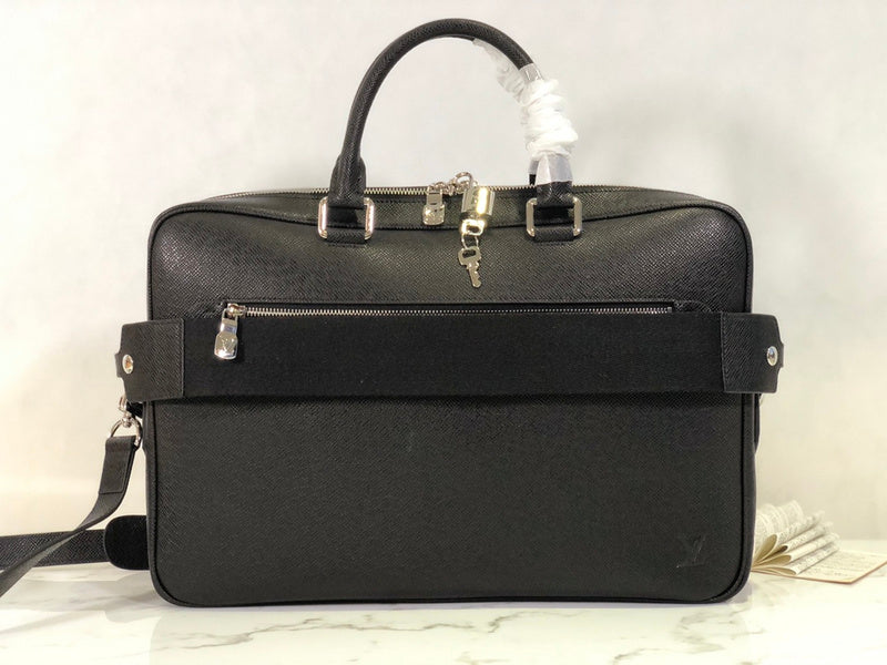 Alice Bags- Louis Vuittons  - 16011