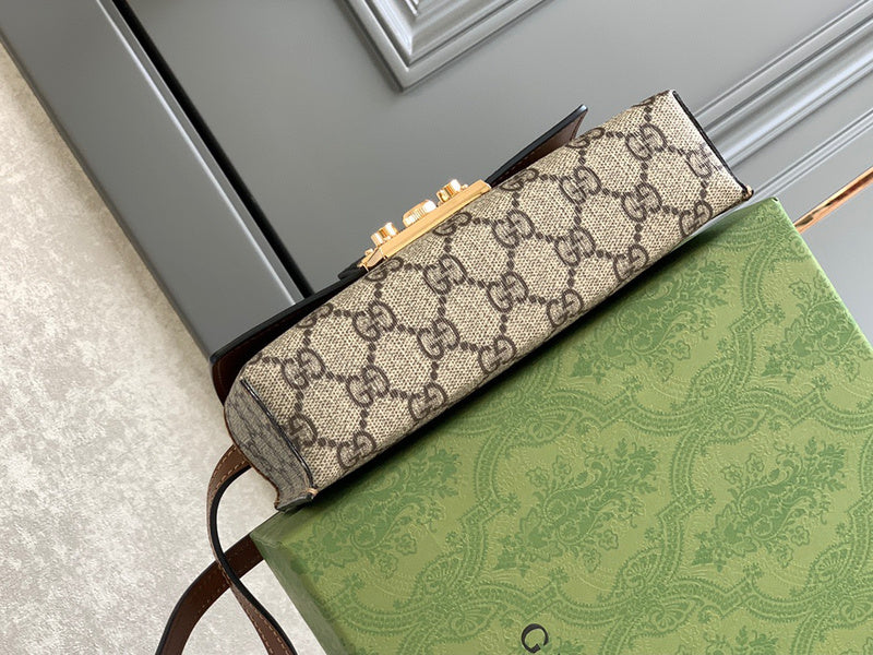 Gucci   Luxury Bags  971