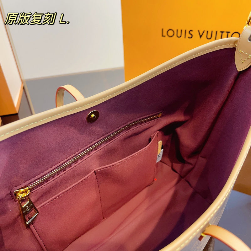 Alice Bags- Louis Vuittons  - 15905
