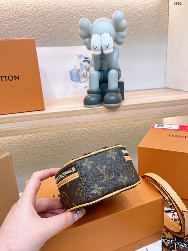 Alice bags - Louis Vuittons  - 15105