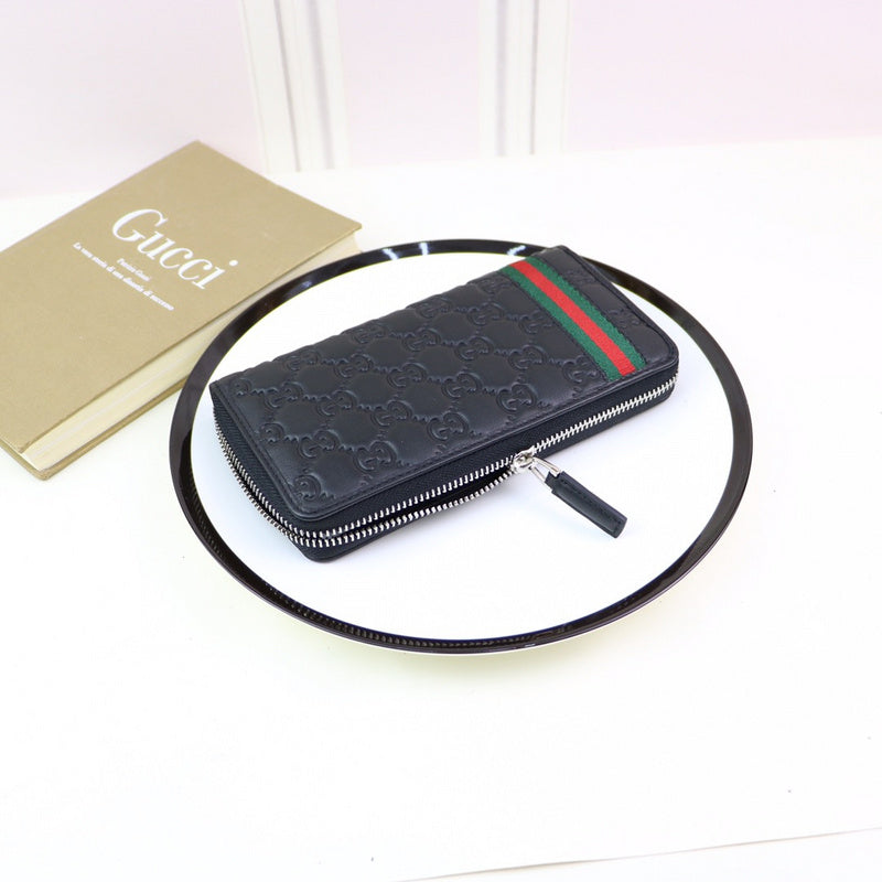 Gucci   Luxury Bags  960