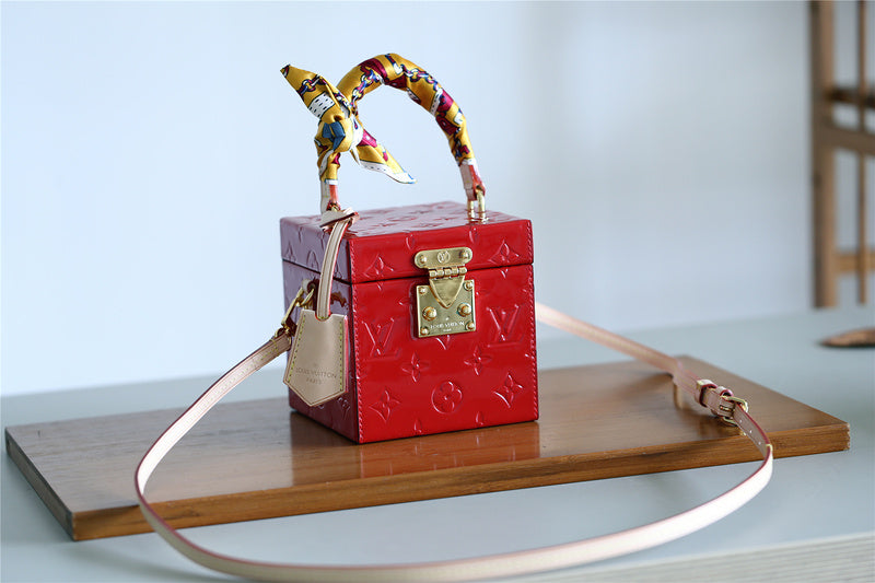 Alice bags - Louis Vuittons  - 9398