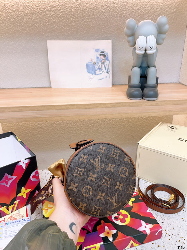 Alice bags - Louis Vuittons  - 14931