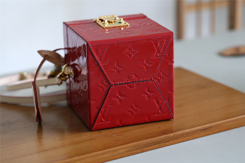 Alice bags - Louis Vuittons  - 9398