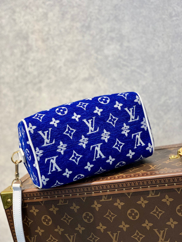 Alice Bags- Louis Vuittons  - 16600