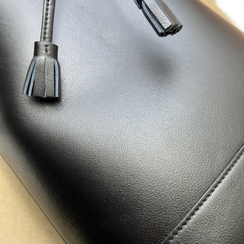 Gucci  Luxury -  Bags - 588