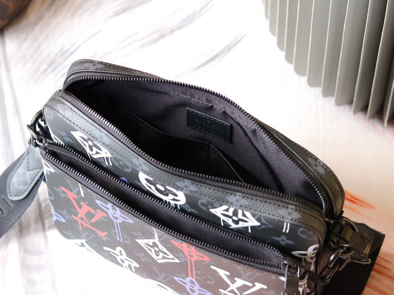 Alice Bags- Louis Vuittons  - 16147