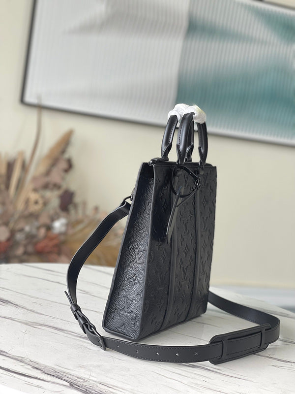 Alice bags - Louis Vuittons  - 15750