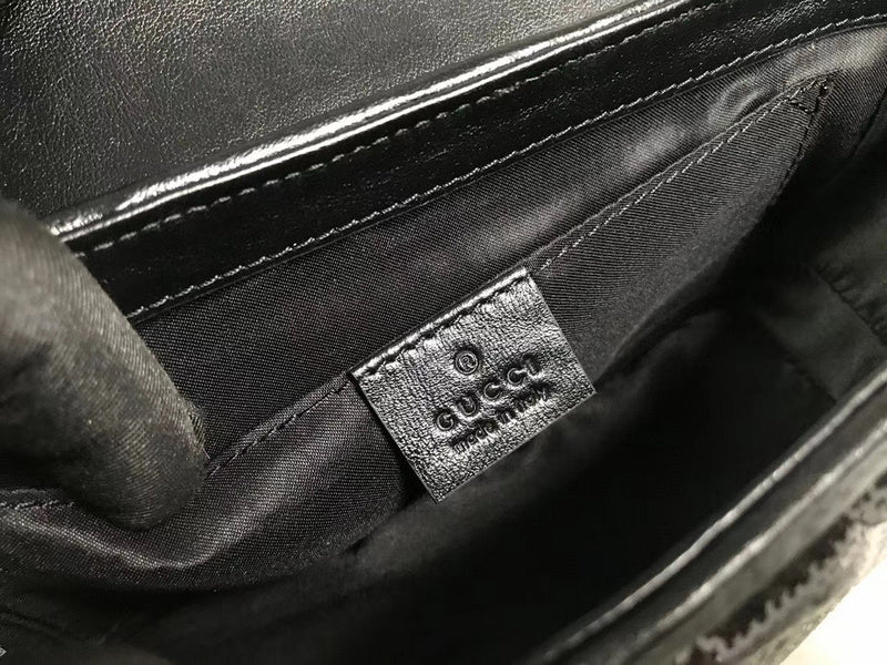 Gucci   Luxury Bags  1209
