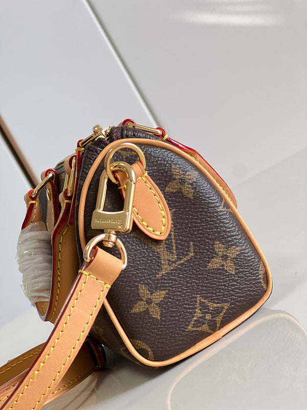 Alice bags - Louis Vuittons  - 15508