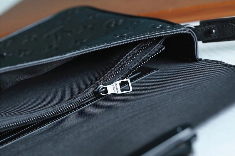 Alice bags - Louis Vuittons  - 10098