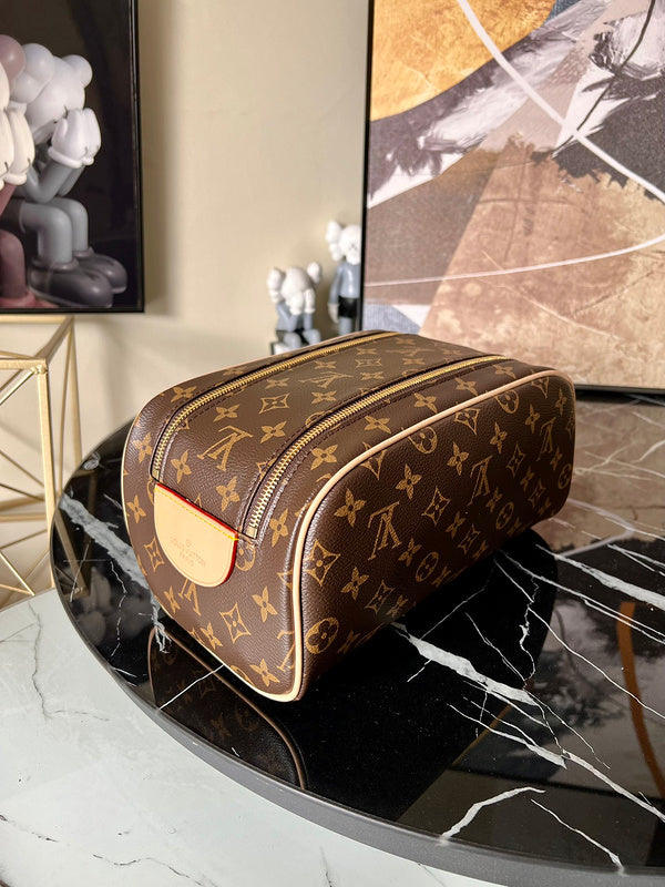 Alice bags - Louis Vuittons  - 15728