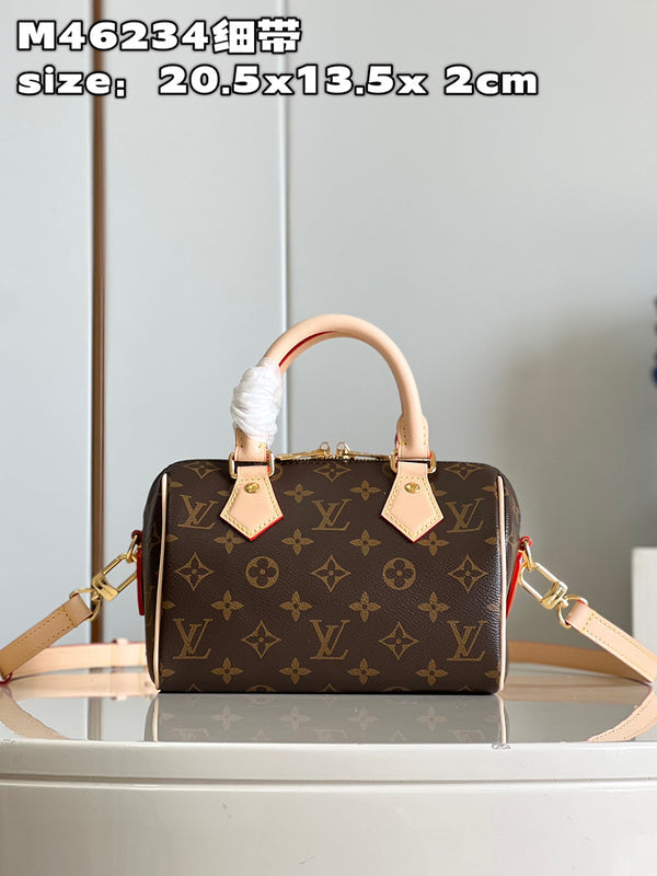 Alice bags - Louis Vuittons  - 15770