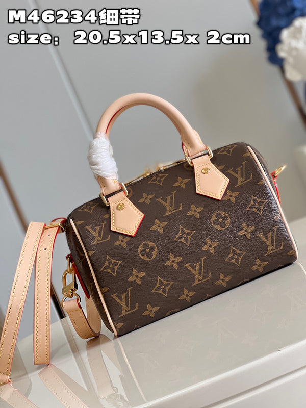 Alice bags - Louis Vuittons  - 15770