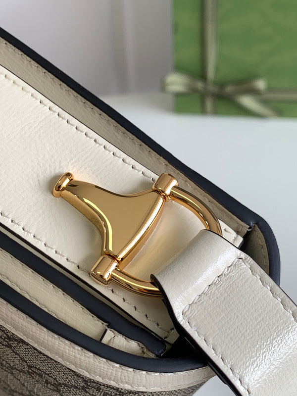 Gucci   Luxury Bags  1088