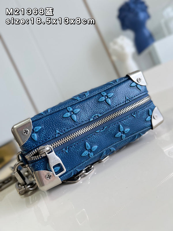 Alice Bags- Louis Vuittons  - 16051
