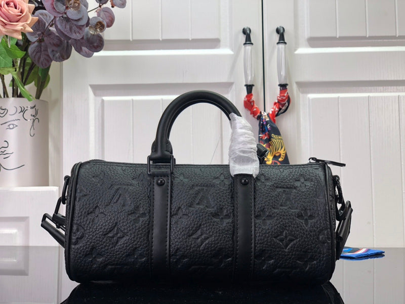 Alice Bags- Louis Vuittons  - 16535