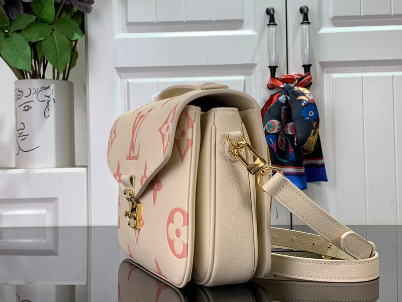 Alice bags - Louis Vuittons  - 15821