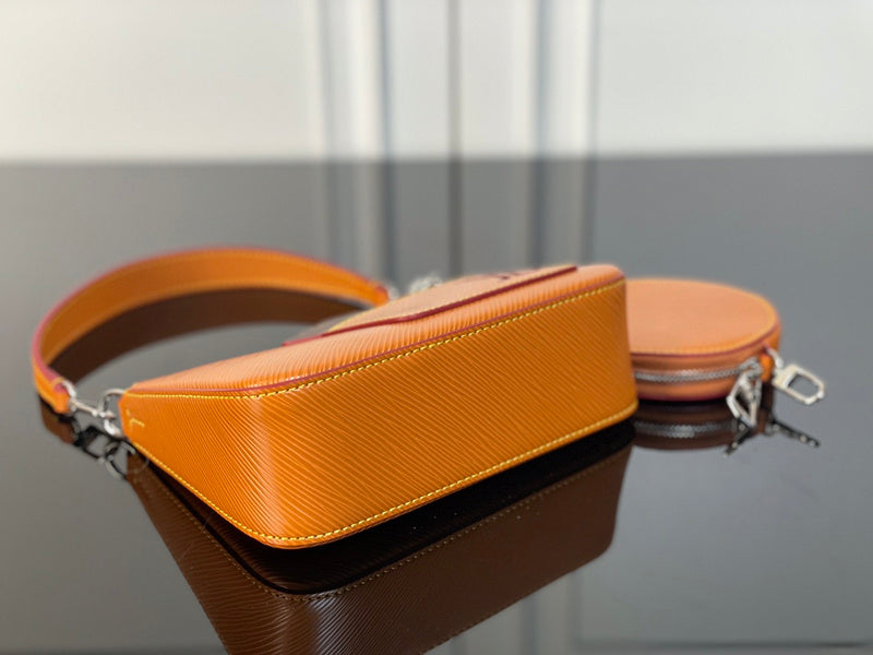 Alice Bags- Louis Vuittons  - 15851