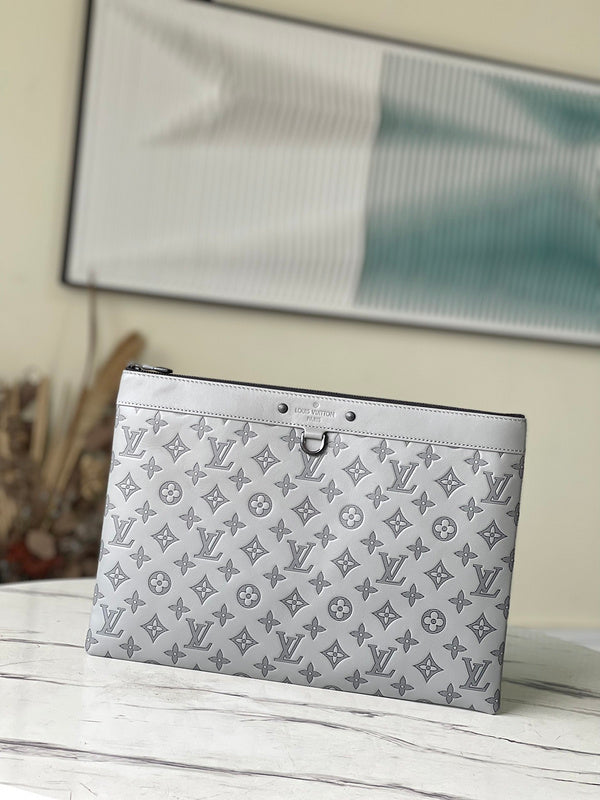 Alice Bags- Louis Vuittons  - 16361