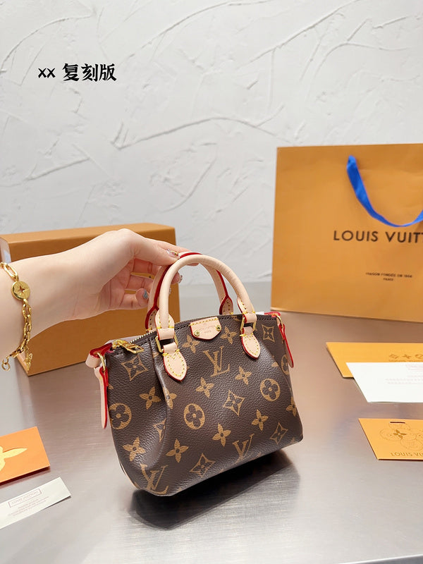 Alice bags - Louis Vuittons  - 14918