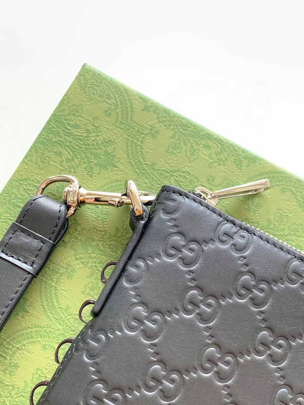 Gucci   Luxury Bags  1152