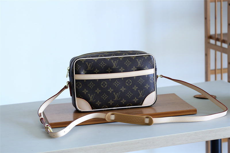 Alice bags - Louis Vuittons  - 7884