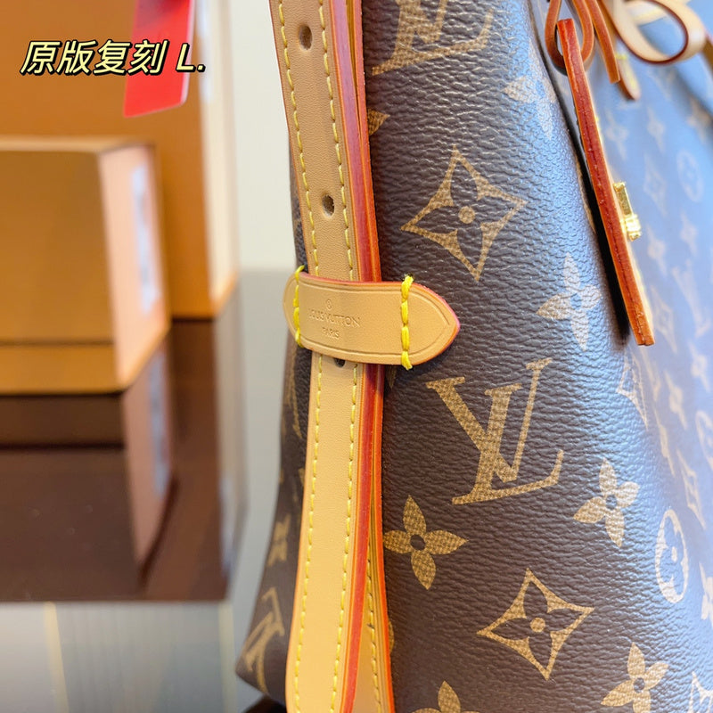 Alice Bags- Louis Vuittons  - 15905