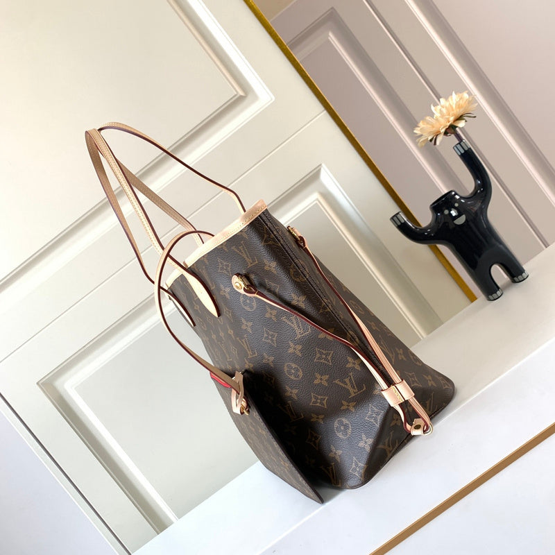 Alice Bags- Louis Vuittons  - 16297