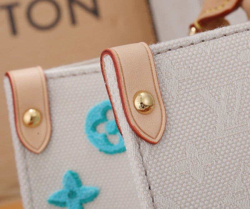 Alice Bags- Louis Vuittons  - 16523