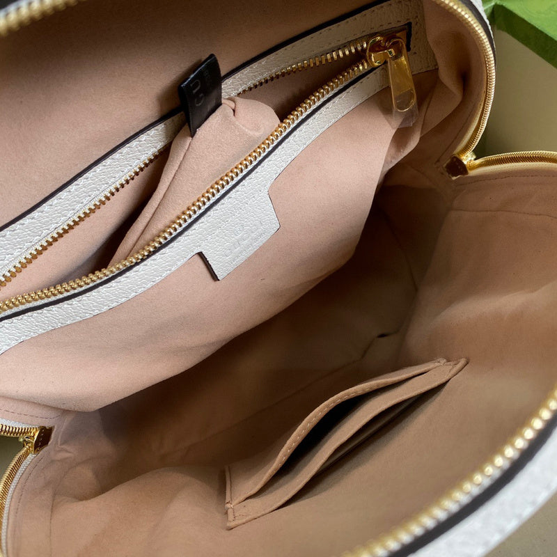 Gucci   Luxury Bags  989