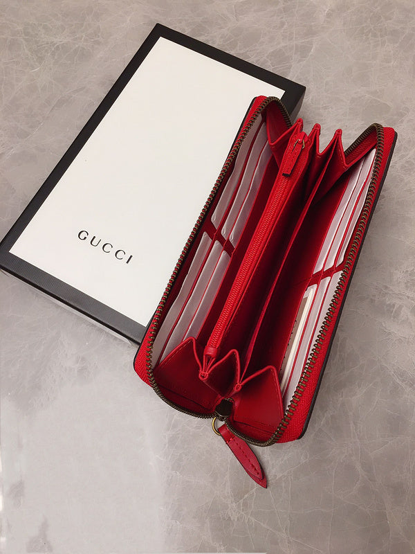 Gucci   Luxury Bags  1331
