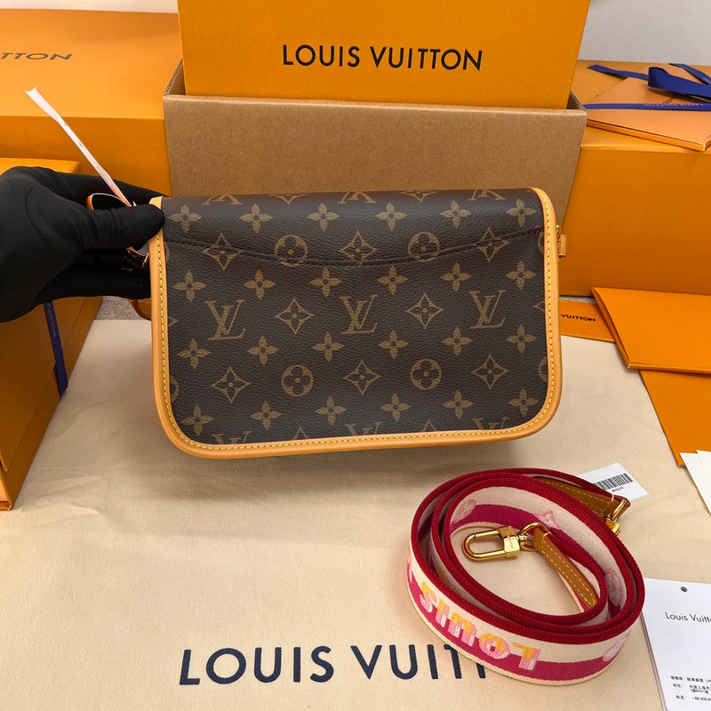 Alice bags - Louis Vuittons  - 15840