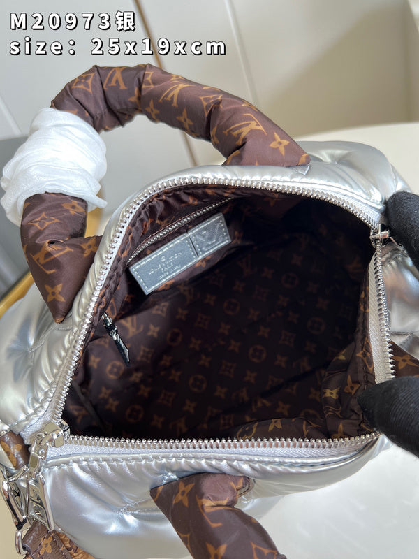 Alice Bags- Louis Vuittons  - 16093