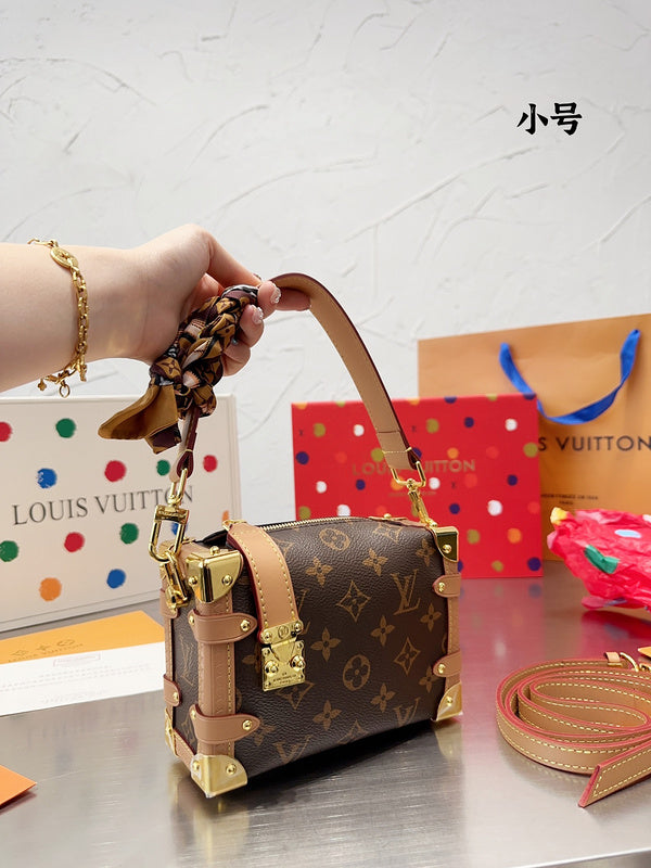 Alice bags - Louis Vuittons  - 14950