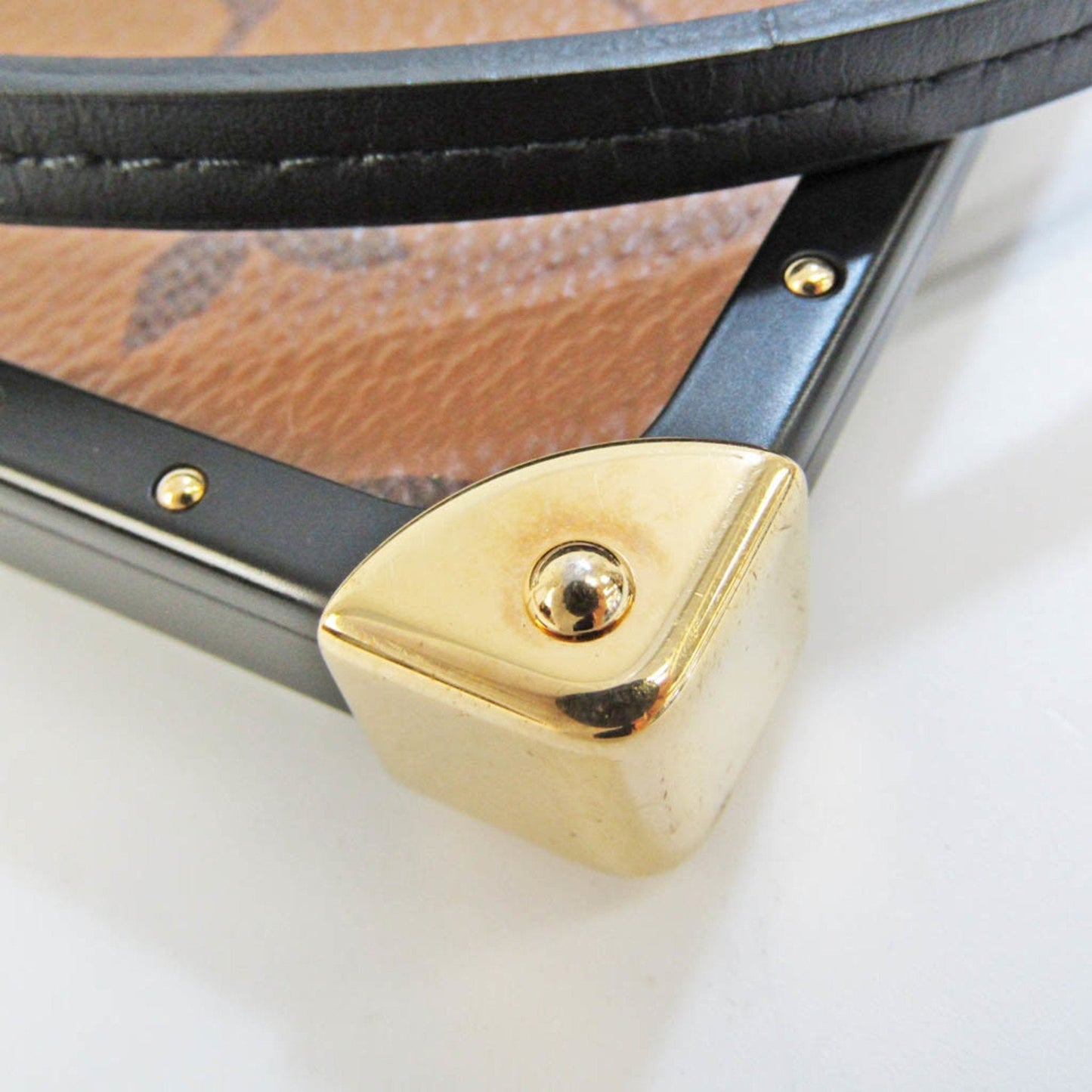 LOUIS VUITTON Etui Iphone
