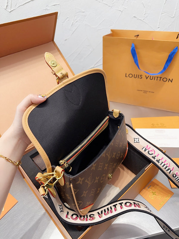 Alice bags - Louis Vuittons  - 15020