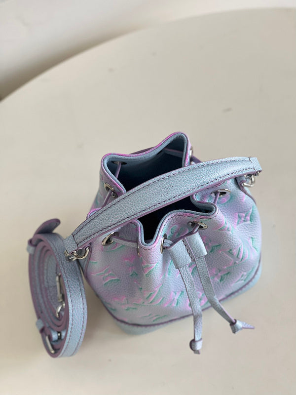 Alice Bags- Louis Vuittons  - 16466