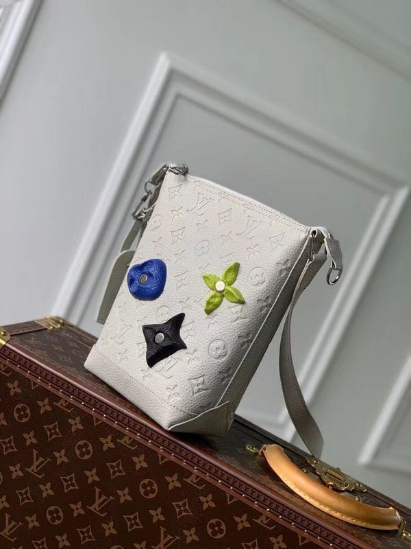 AliceBags- Louis Vuittons  - 16322