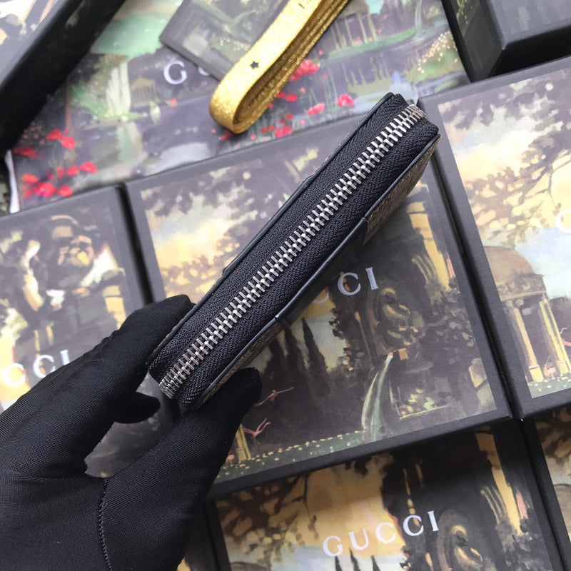 Gucci   Luxury Bags  925