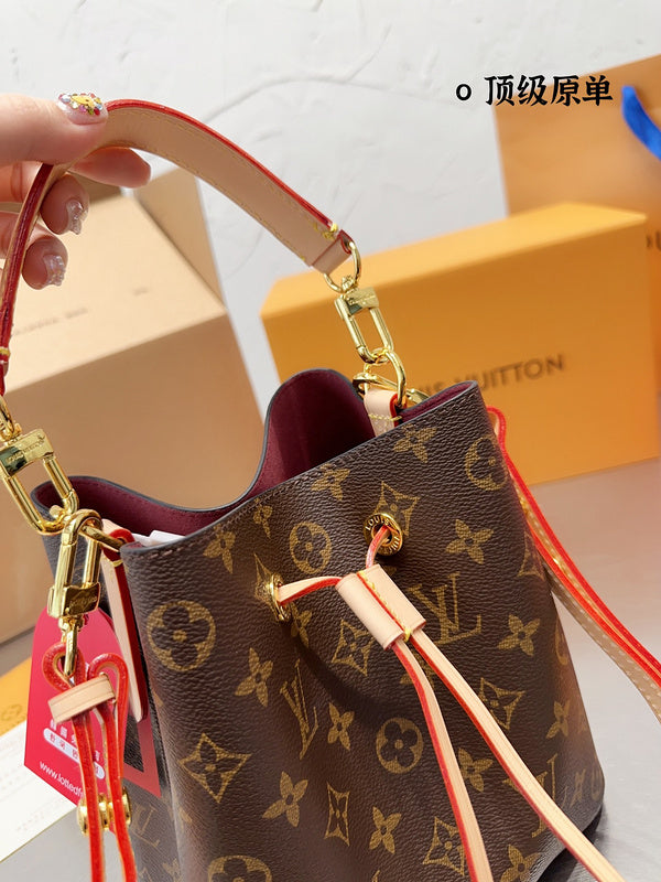 Alice bags - Louis Vuittons  - 14957