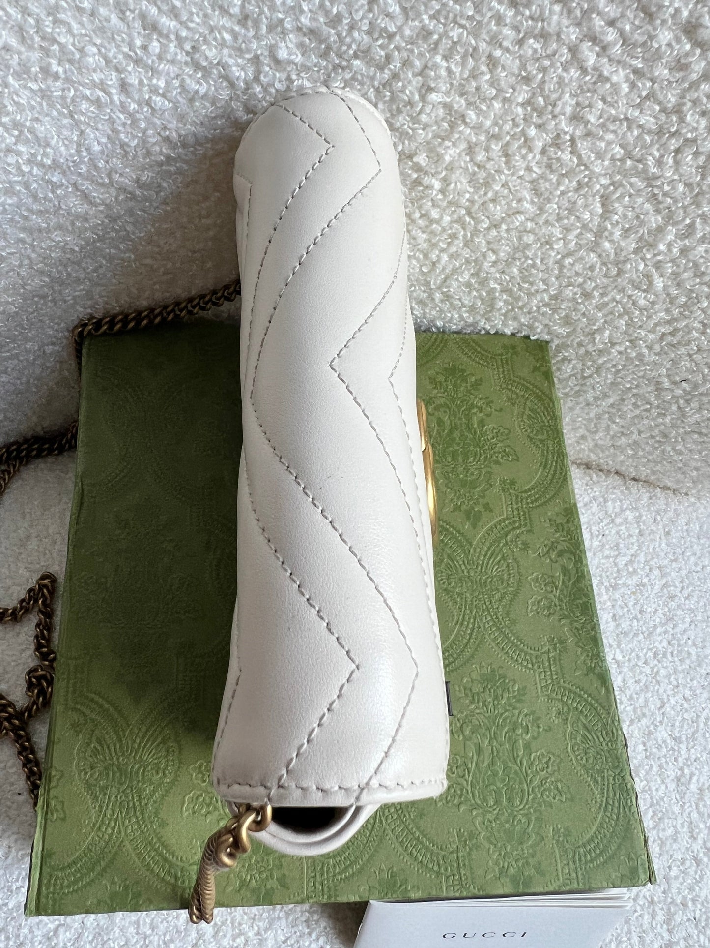 Gucci GG White Marmont Super Mini Shoulder Bag (RRP £985)