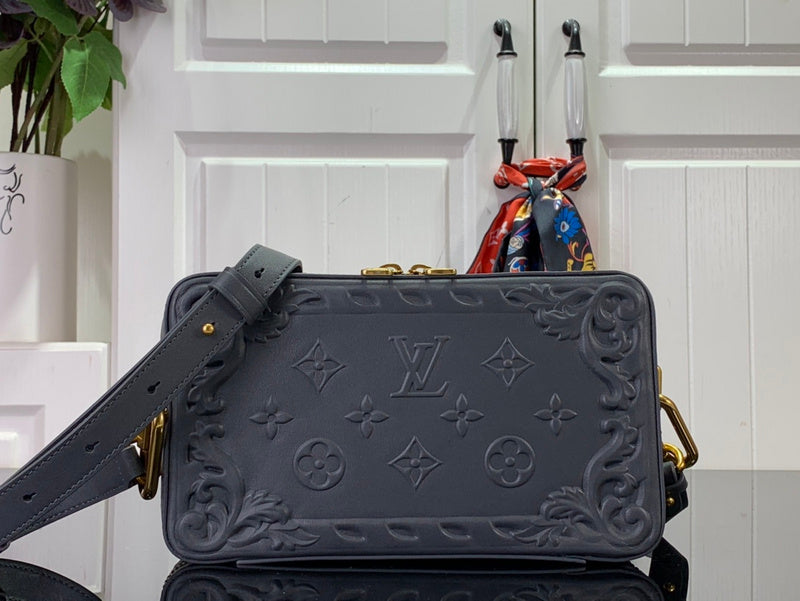 Alice bags - Louis Vuittons  - 15247