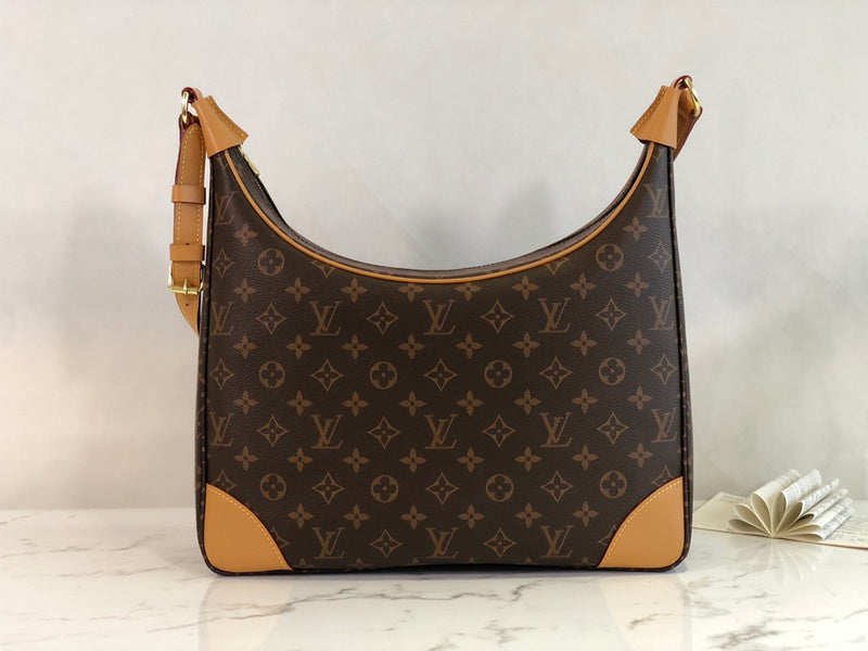 Alice Bags- Louis Vuittons  - 16065