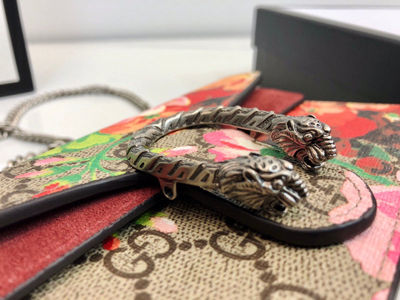 Gucci   Luxury Bags  1162